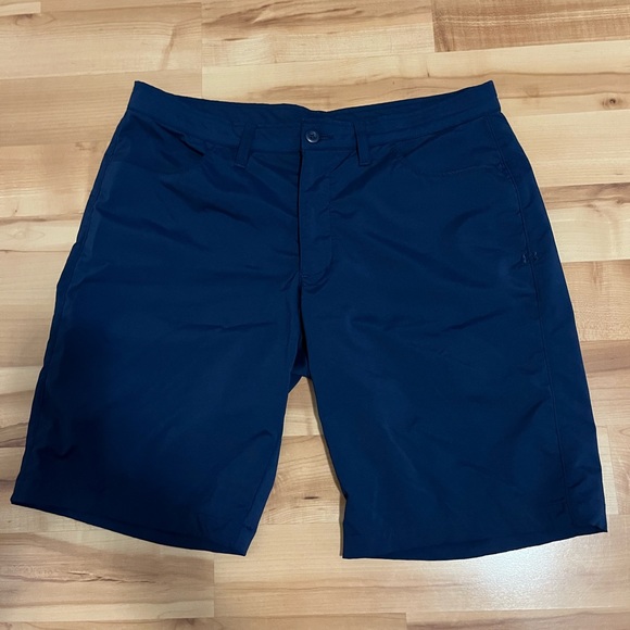 Men’s Under Armour shorts - Picture 1 of 3